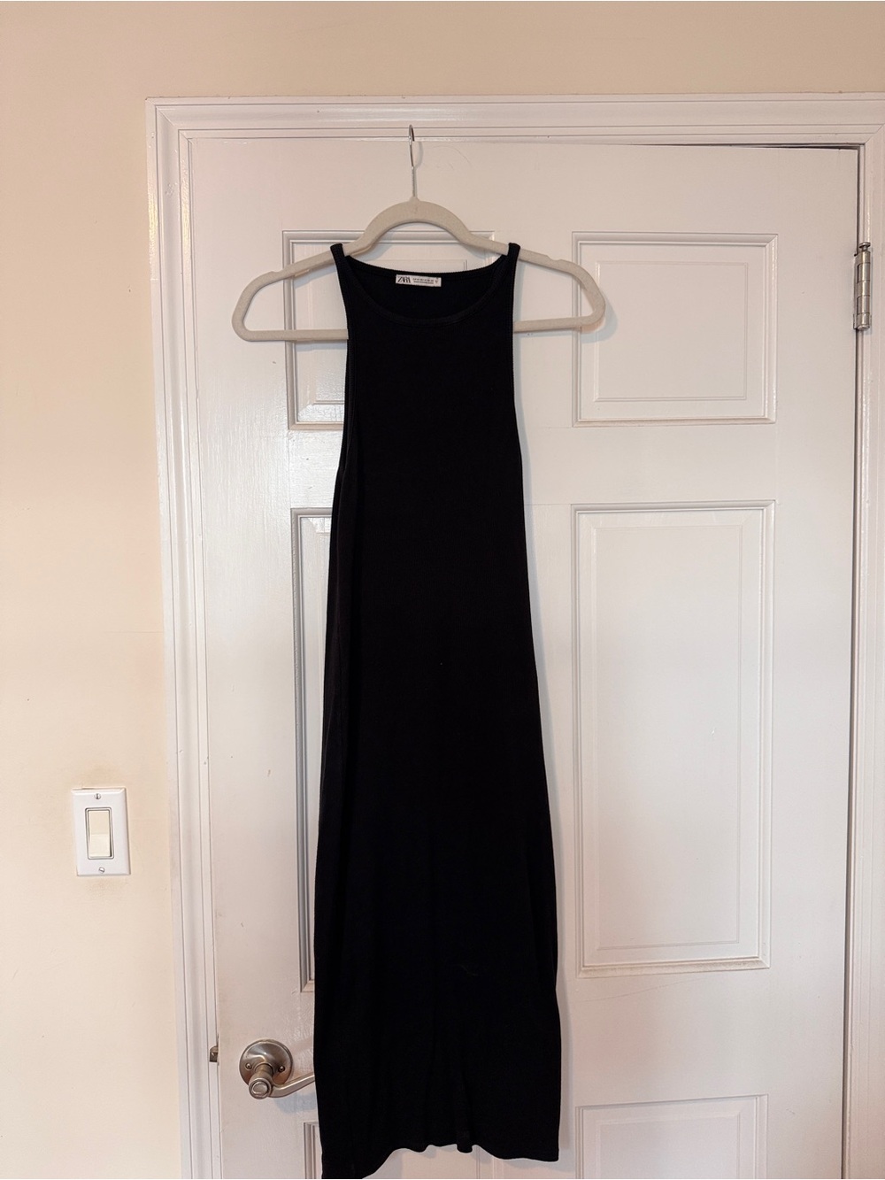 Zara Black Sleeveless Ribbed Midi Dress